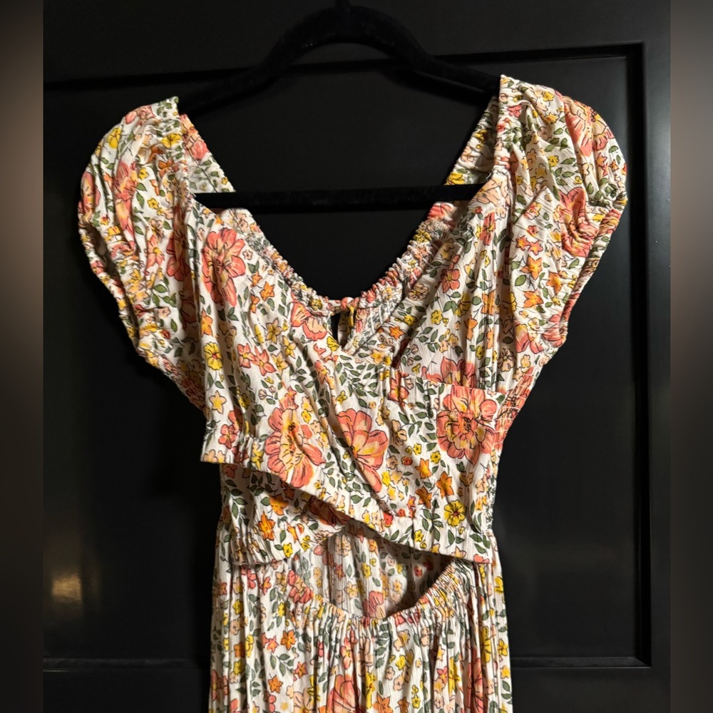 Floral Puff Sleeve Midi Dress - Picture 9 of 13